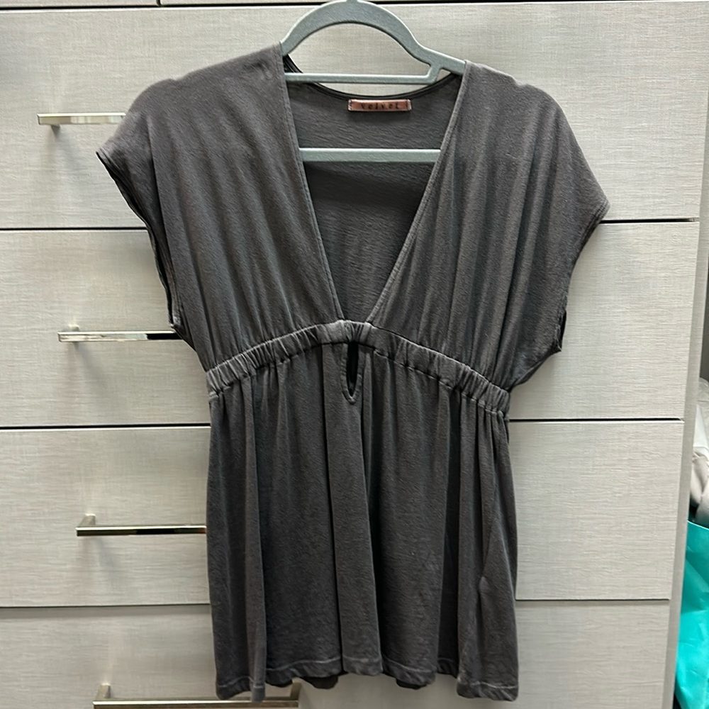Velvet short sleeve keyhole low cut top size petite
